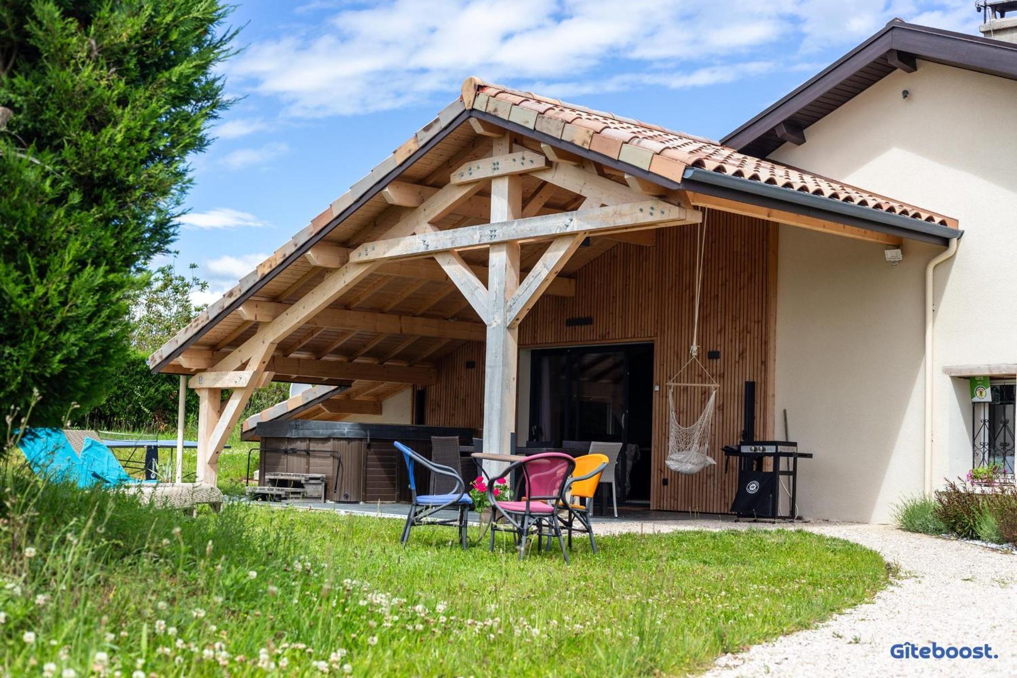Hotel Le Val Des Sens Chatte Exterior foto
